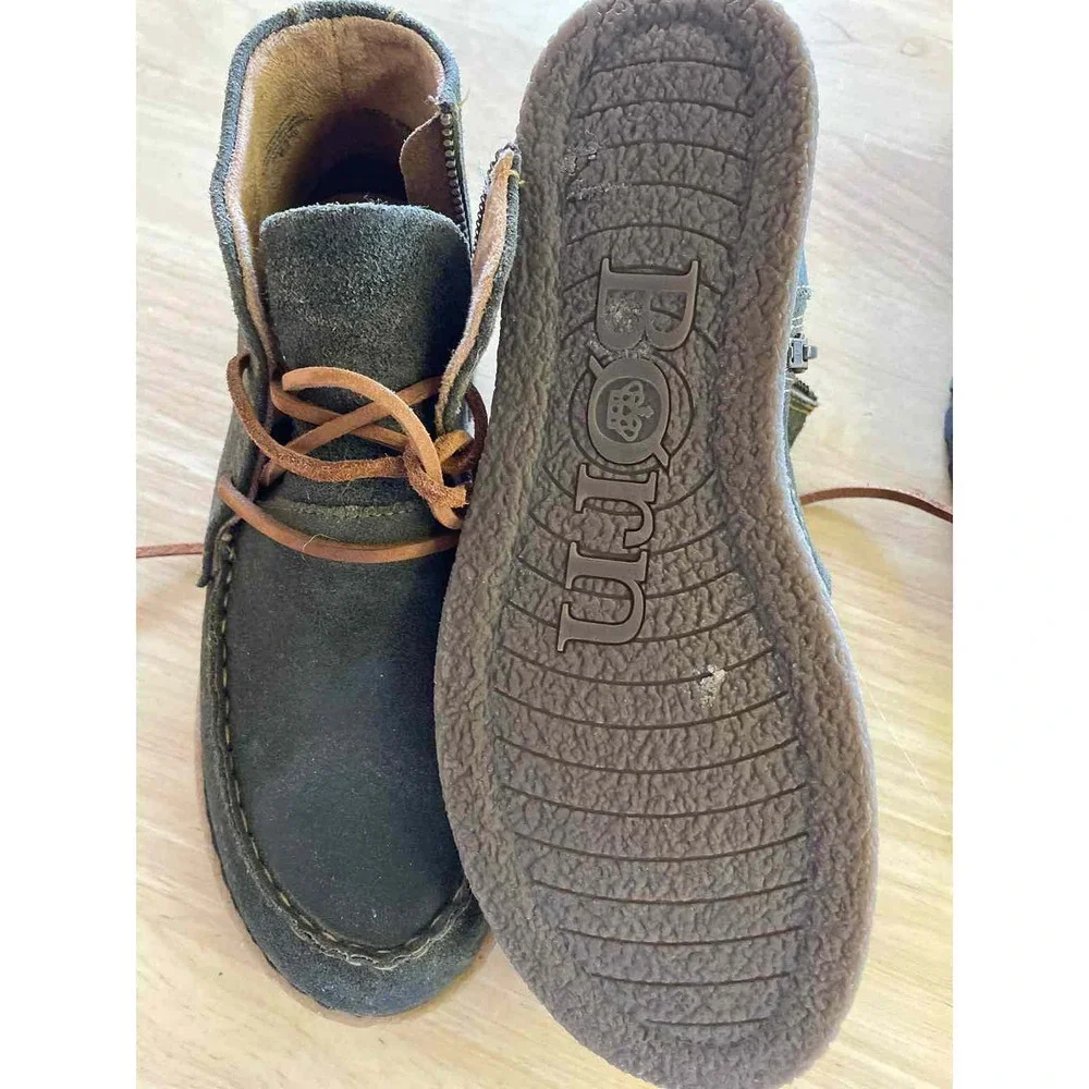 Women's Shoe Size 8.5 born Dark Green Casual Shoes